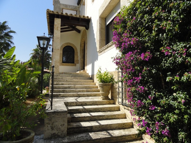 LA GAVINA (S'AGARÓ VELL), VILLA WITH LARGE LAND   (Ref. 141)