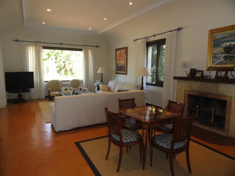 LA GAVINA (S'AGARÓ VELL), VILLA WITH LARGE LAND   (Ref. 141)